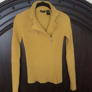 Mustard yellow sweater with asymmetrical zipper